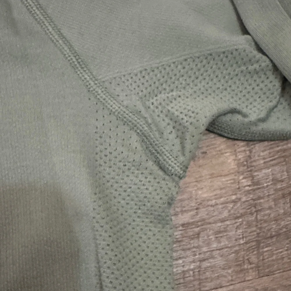 lululemon athletica Sage Swiftly Tech Longsleeve 10 - Picture 5 of 7